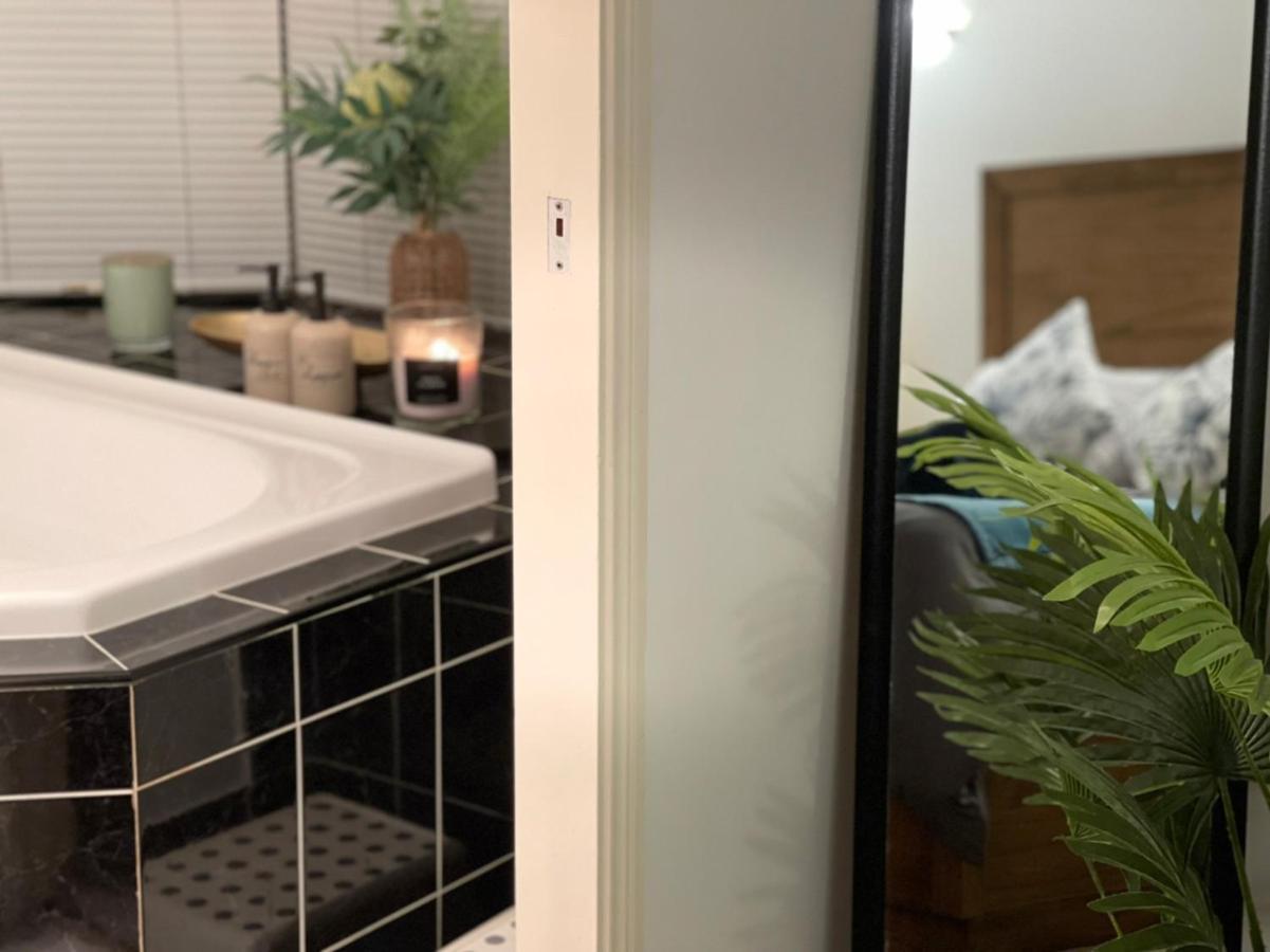 Chill Lux SPA Unit North Lakes Extérieur photo